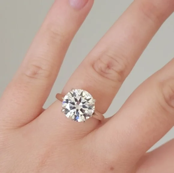 New 4ct Certified Moissanite Engagement Ringn - Picture 3 of 12